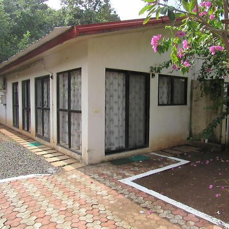Retreat Chalets, The Nest, At Sparsh Resorts, Karjat Bagian luar foto