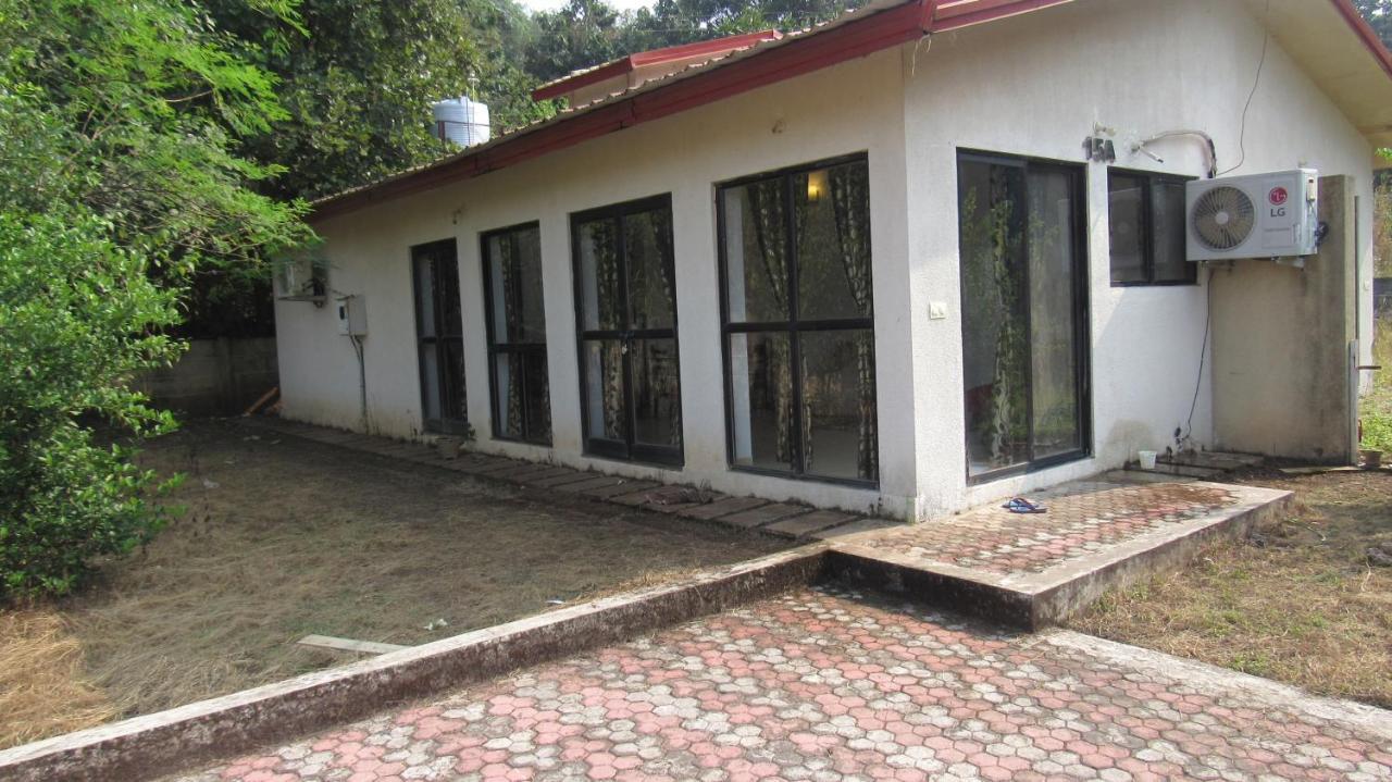 Retreat Chalets, The Nest, At Sparsh Resorts, Karjat Bagian luar foto