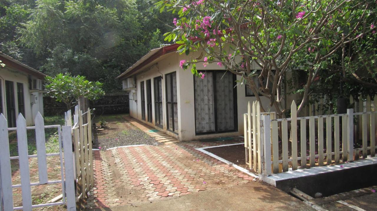 Retreat Chalets, The Nest, At Sparsh Resorts, Karjat Bagian luar foto