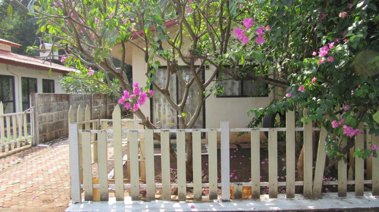 Retreat Chalets, The Nest, At Sparsh Resorts, Karjat Bagian luar foto