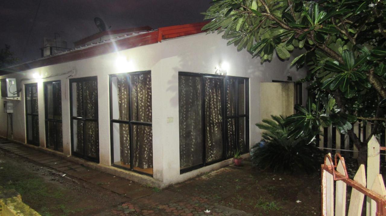 Retreat Chalets, The Nest, At Sparsh Resorts, Karjat Bagian luar foto